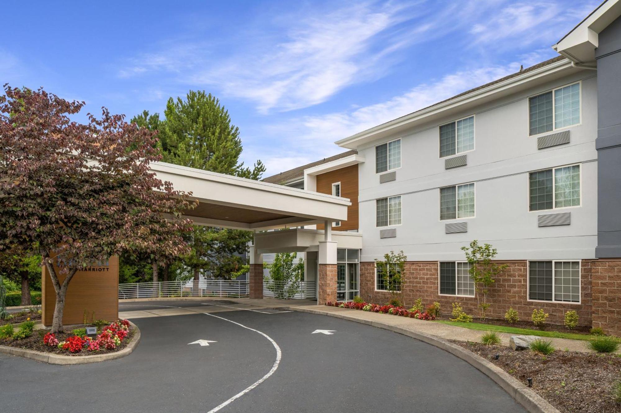 Fairfield Inn & Suites Portland West Beaverton Bagian luar foto